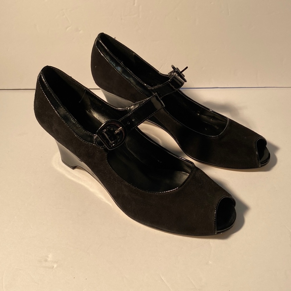 Women’s Vigotti Black Open Toe Suede/Patent Leather Heels Never Worn - Size 13M
